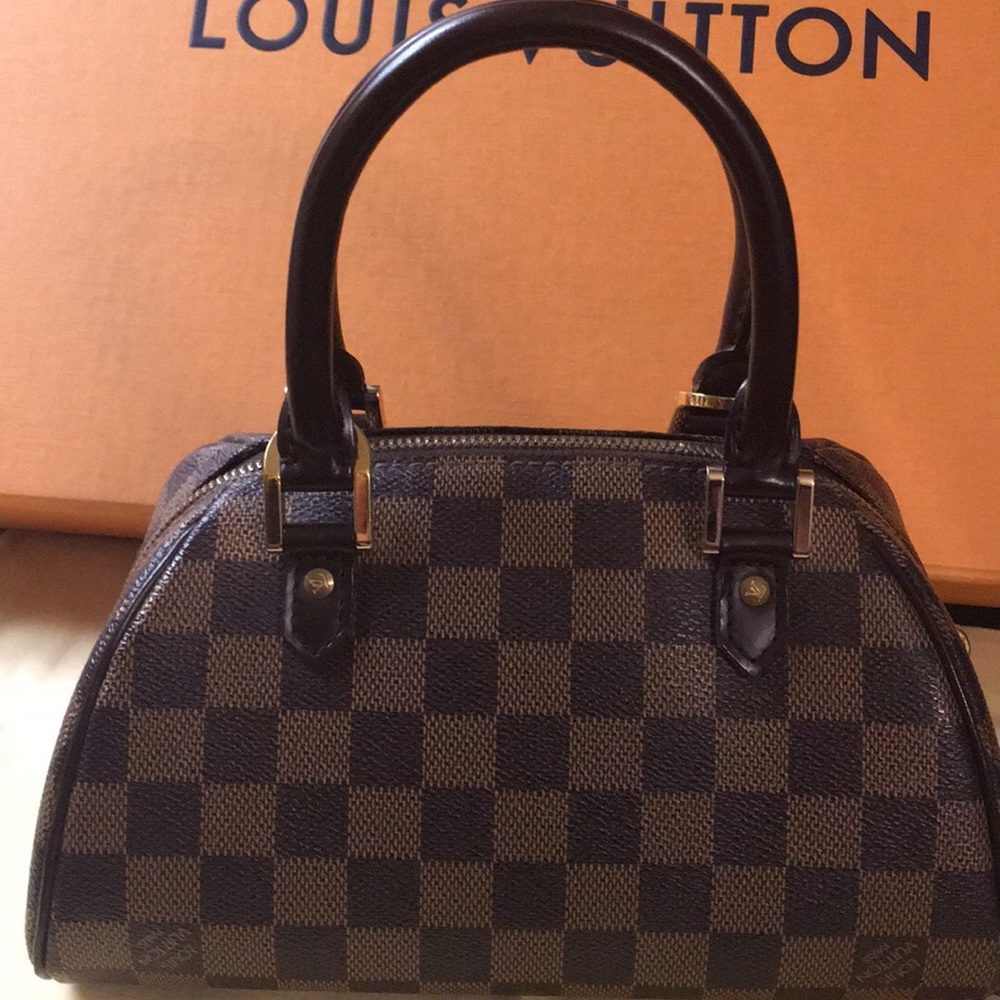 💖Sold 💖 Authentic Louis Vuitton Rivera Damier